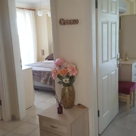 Sleeps 6 With Pool And Air Con Apartament Ortakent