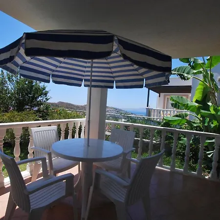 Sleeps 6 With Pool And Air Con Ortakent
